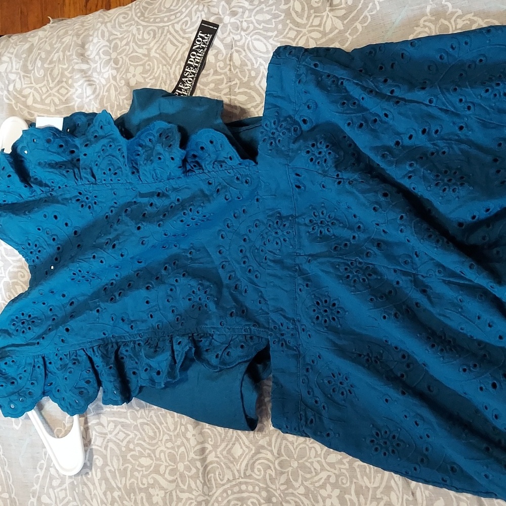 New york and company zip up romper cut out sides